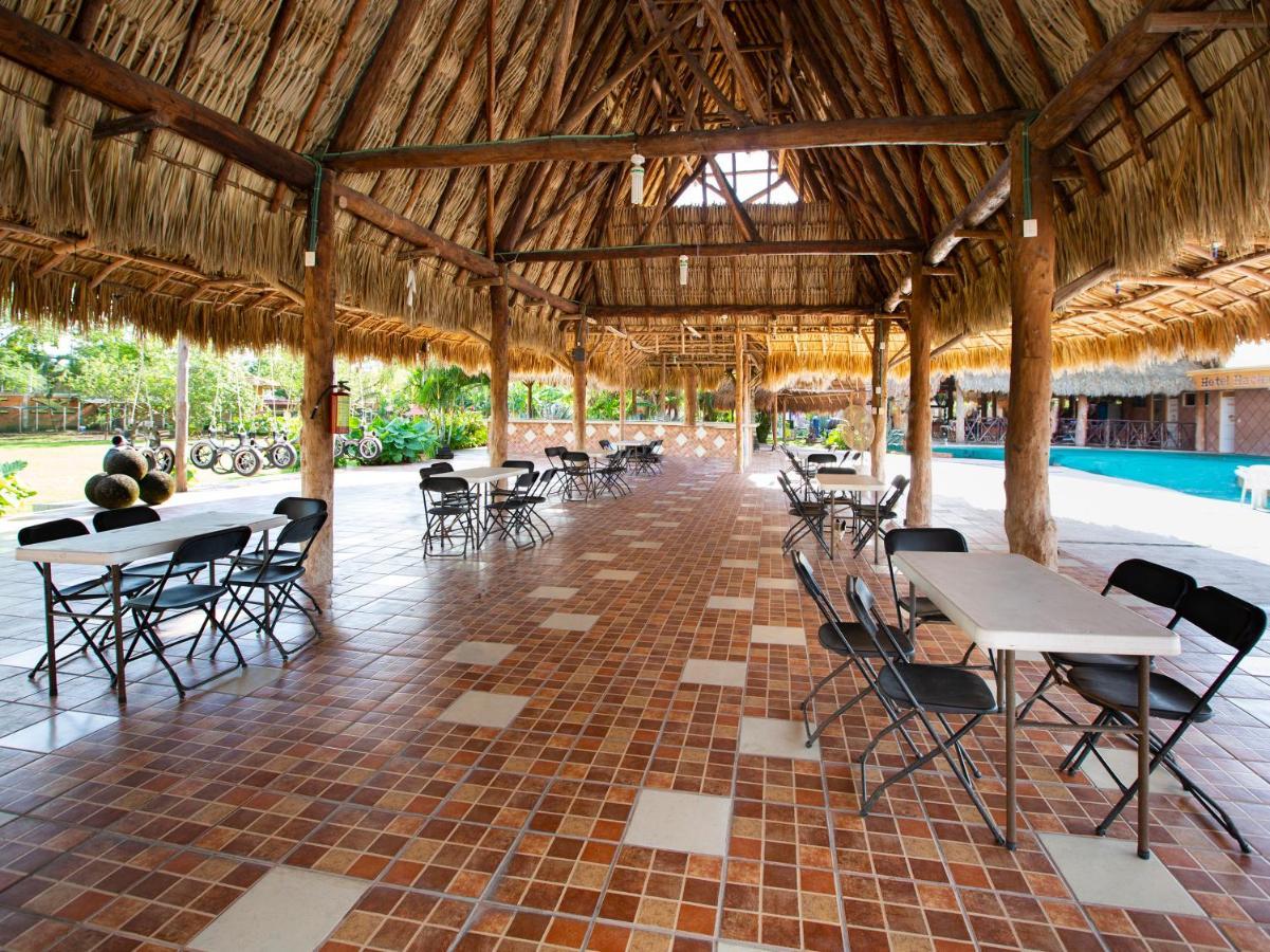 Hotel Hacienda Ixtlan 코수멜 외부 사진