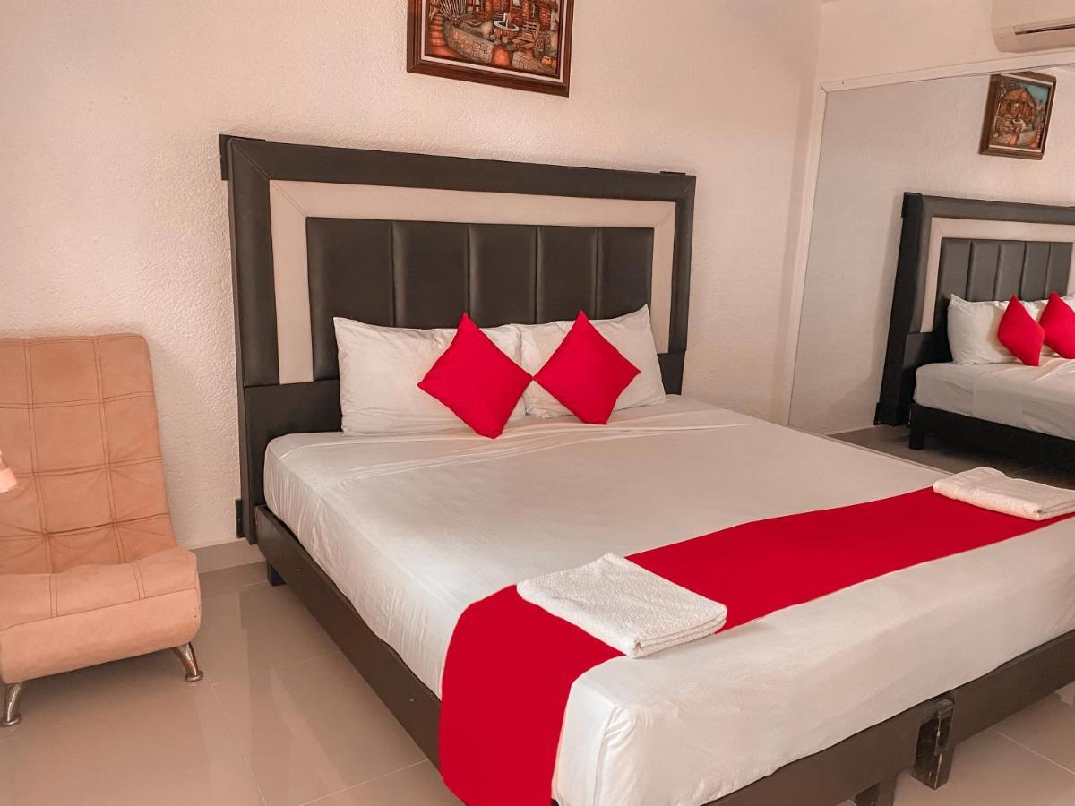 Hotel Hacienda Ixtlan 코수멜 외부 사진