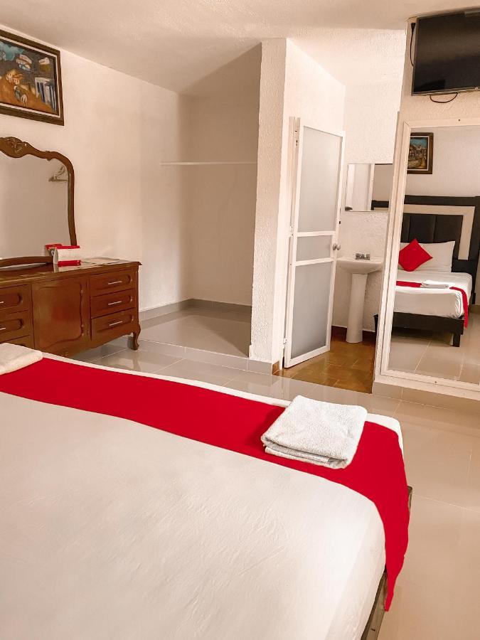 Hotel Hacienda Ixtlan 코수멜 외부 사진