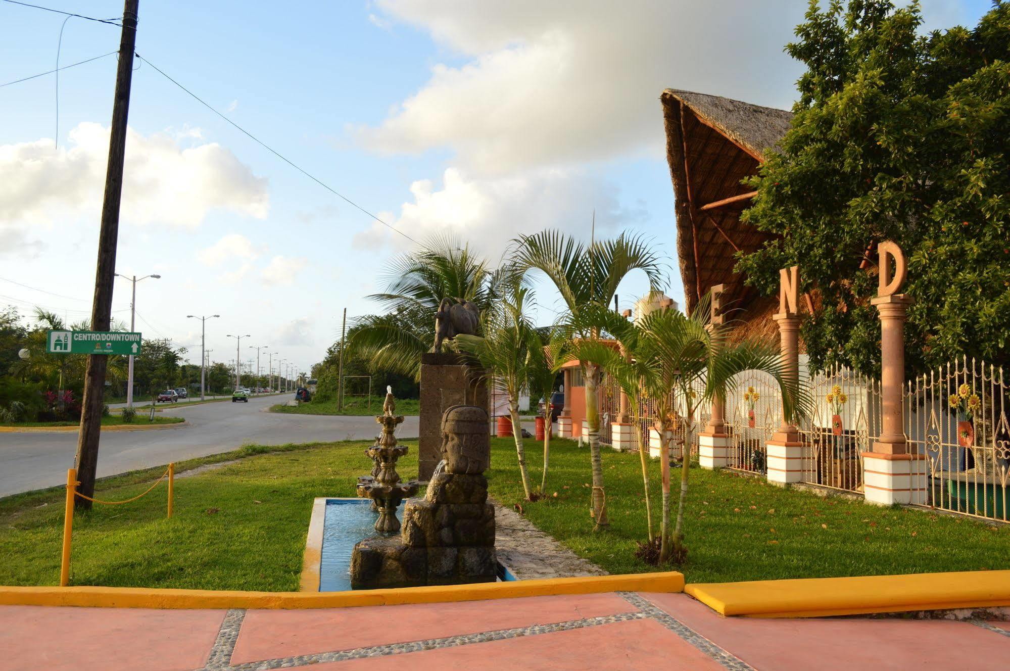 Hotel Hacienda Ixtlan 코수멜 외부 사진
